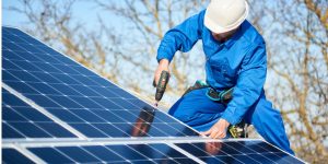 Installation Maintenance Panneaux Solaires Photovoltaïques à Epaney